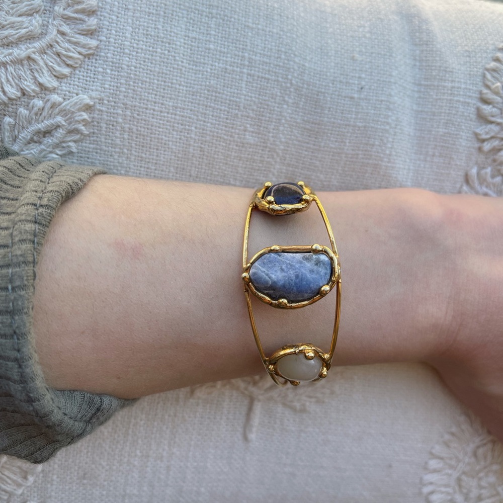 Gold bracelet